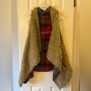 NWT: Wild Fable Vest Reversable